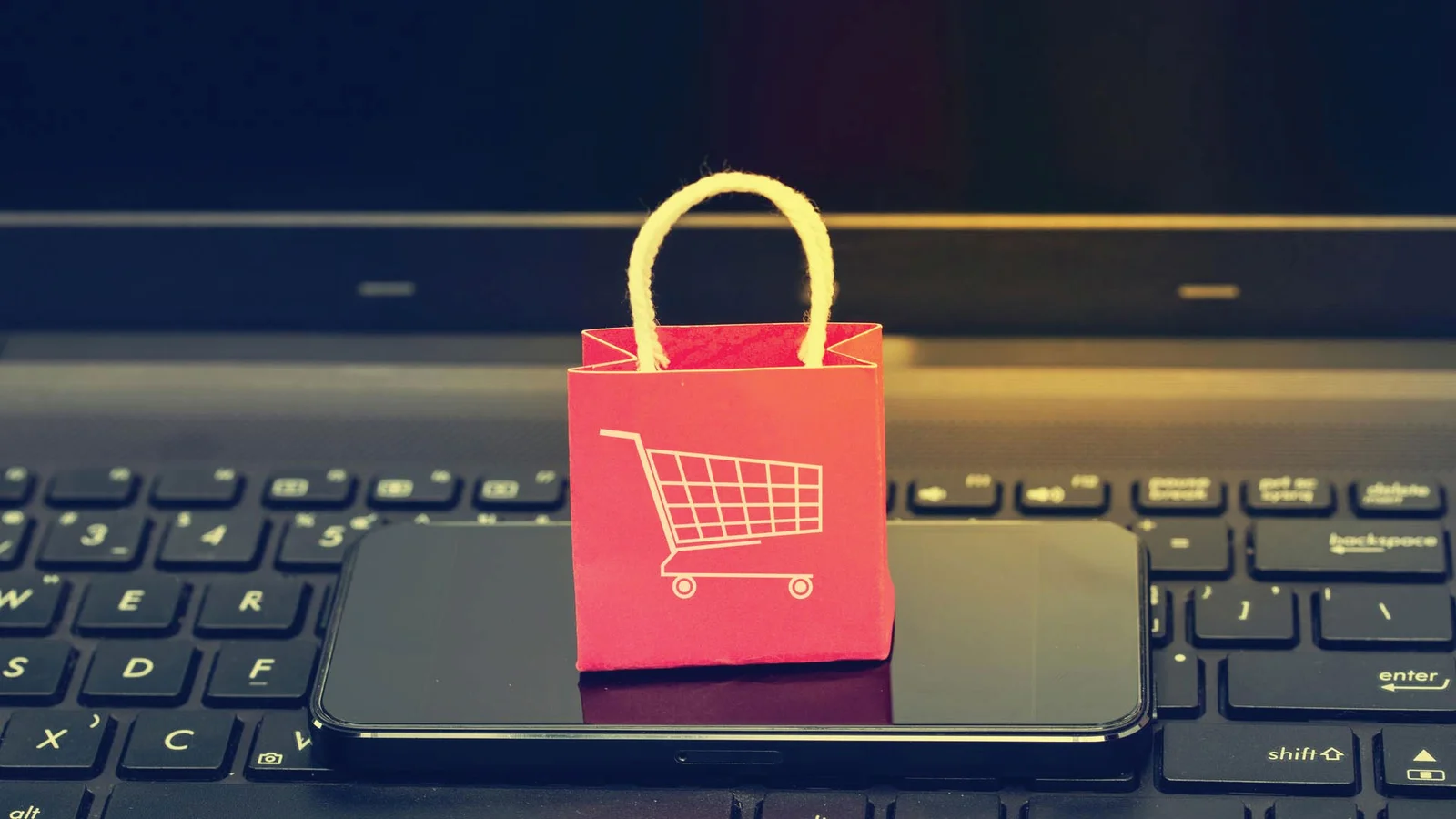 Choosing the Right E-commerce POS